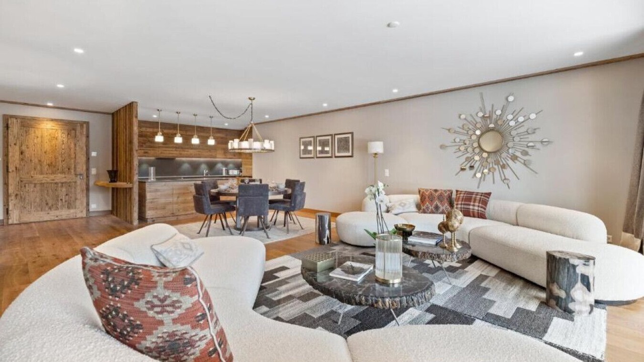 Photo of Livingroom in Lens