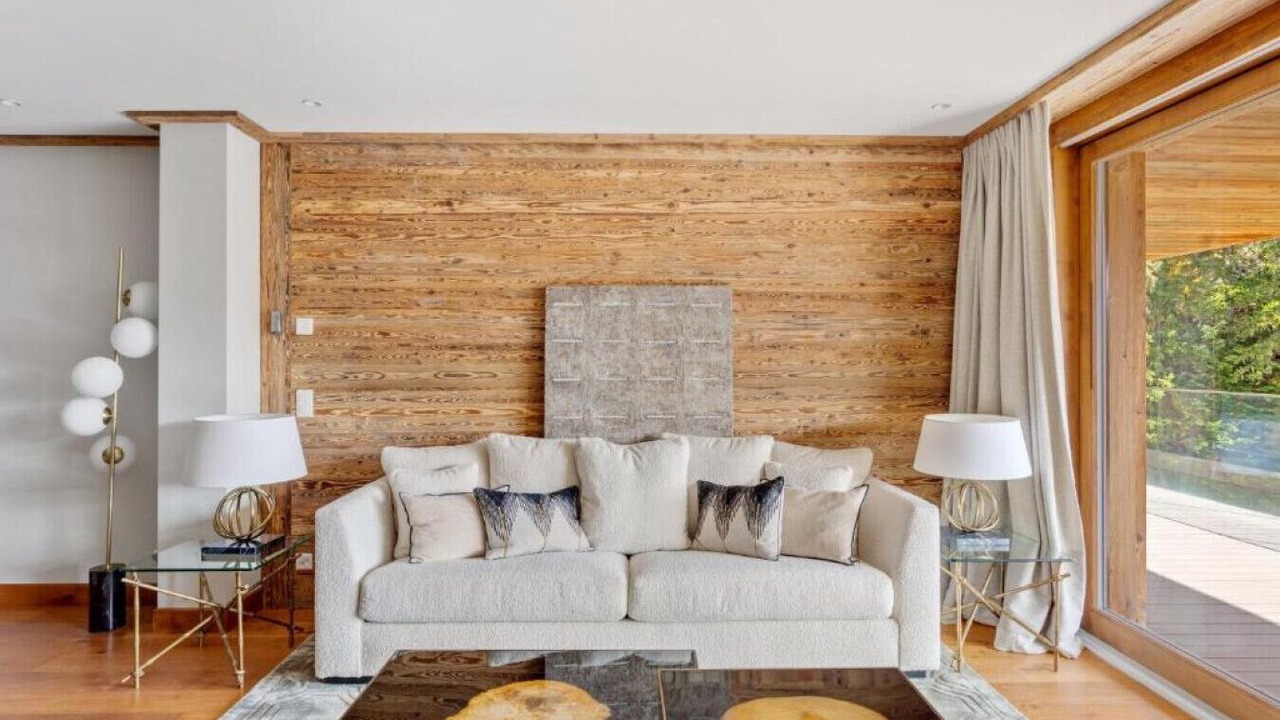 Photo of Livingroom in Lens