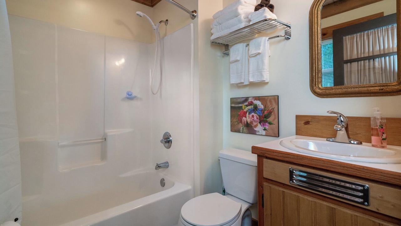 Photo of Bathroom in Ore City