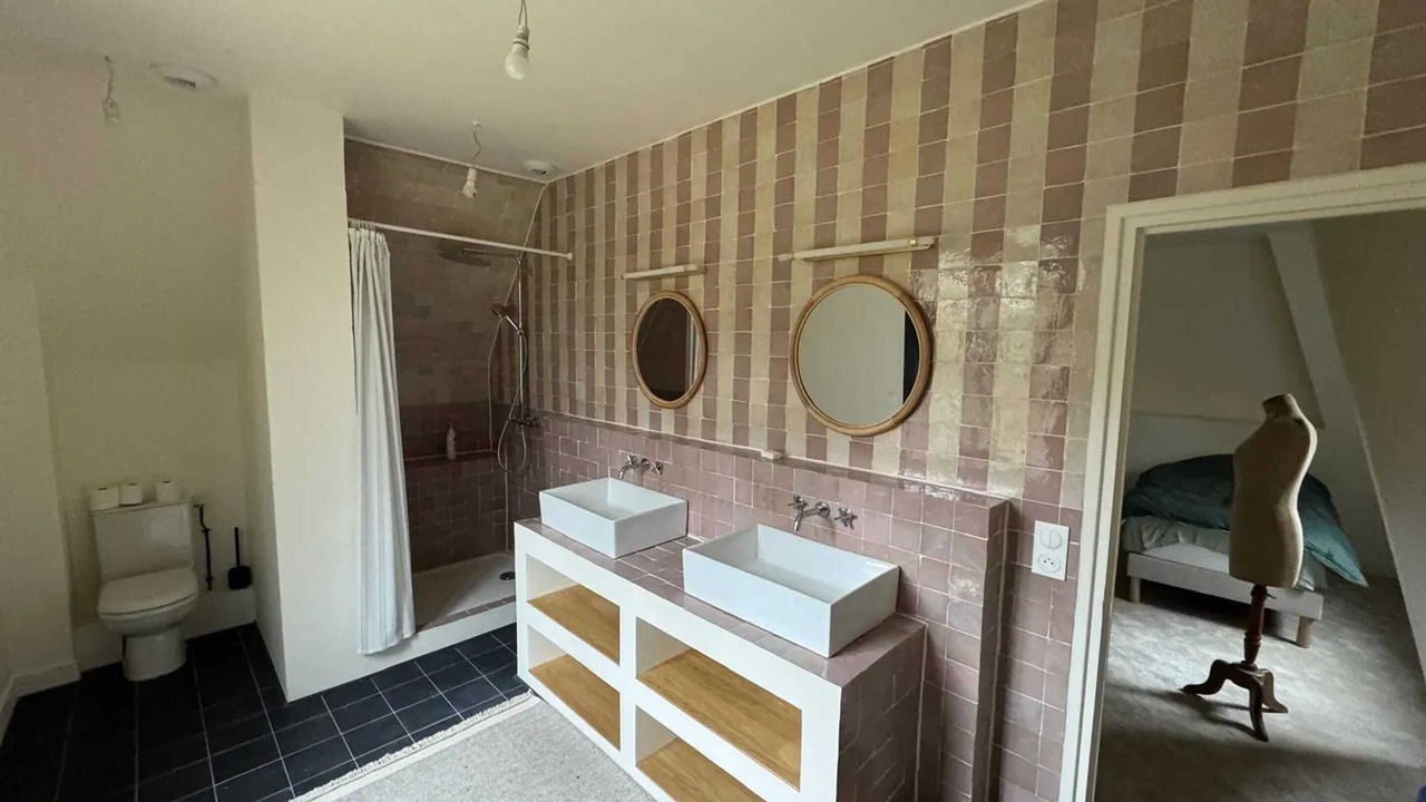Photo of Bathroom in Nancay
