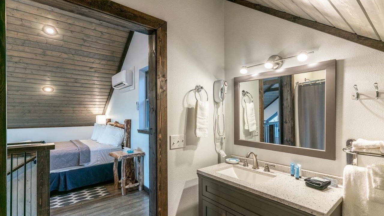 Photo of Bathroom in Ponca