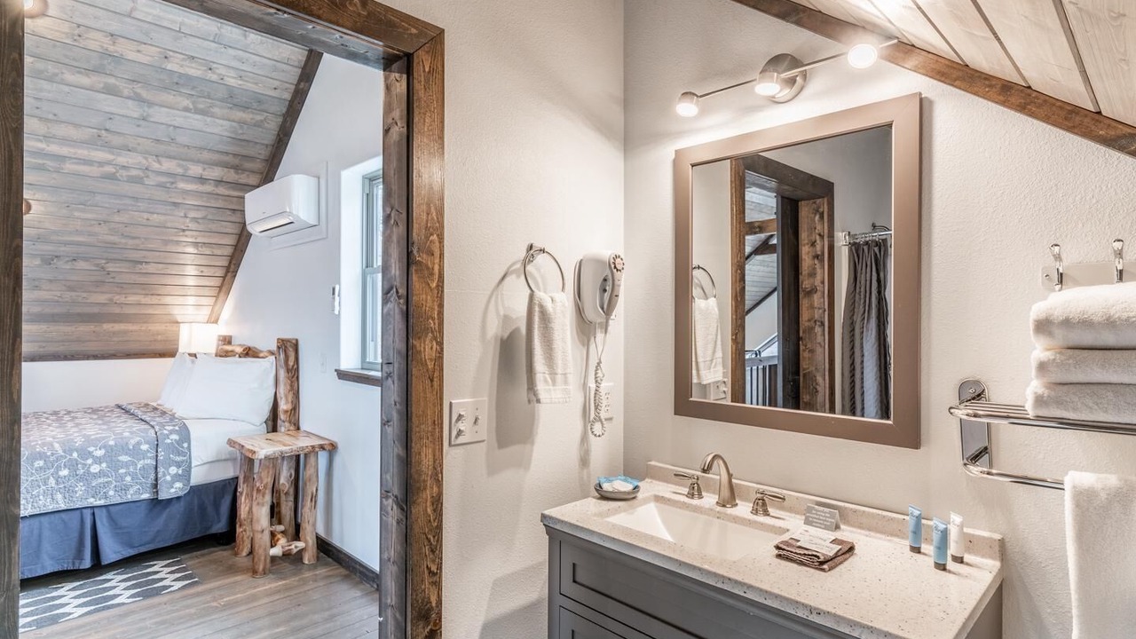 Photo of Bathroom in Ponca