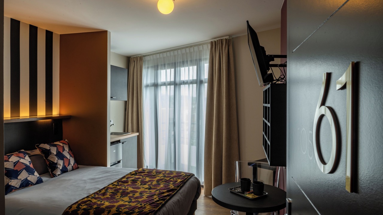 Photo of Bedroom in Anatole France Danton