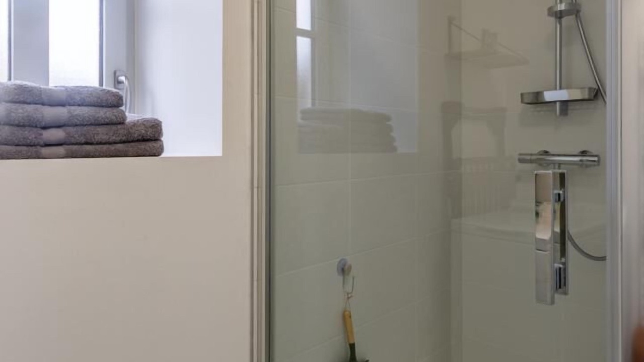 Photo of Bathroom in Albertville