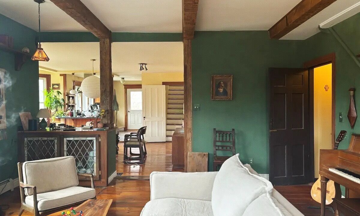 Photo of Livingroom in Town of Fulton