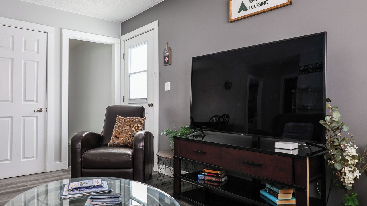 Photo of Livingroom in Cochrane