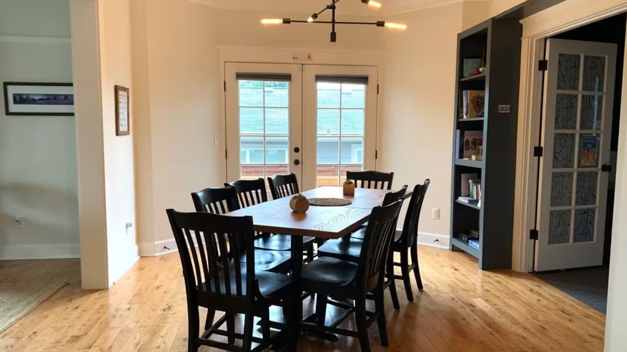 Photo of Others in Alberta Arts District