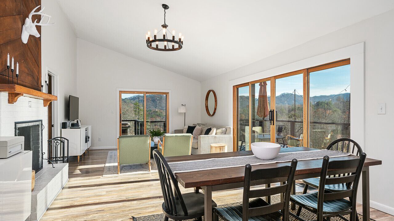 Photo of Livingroom in Almond