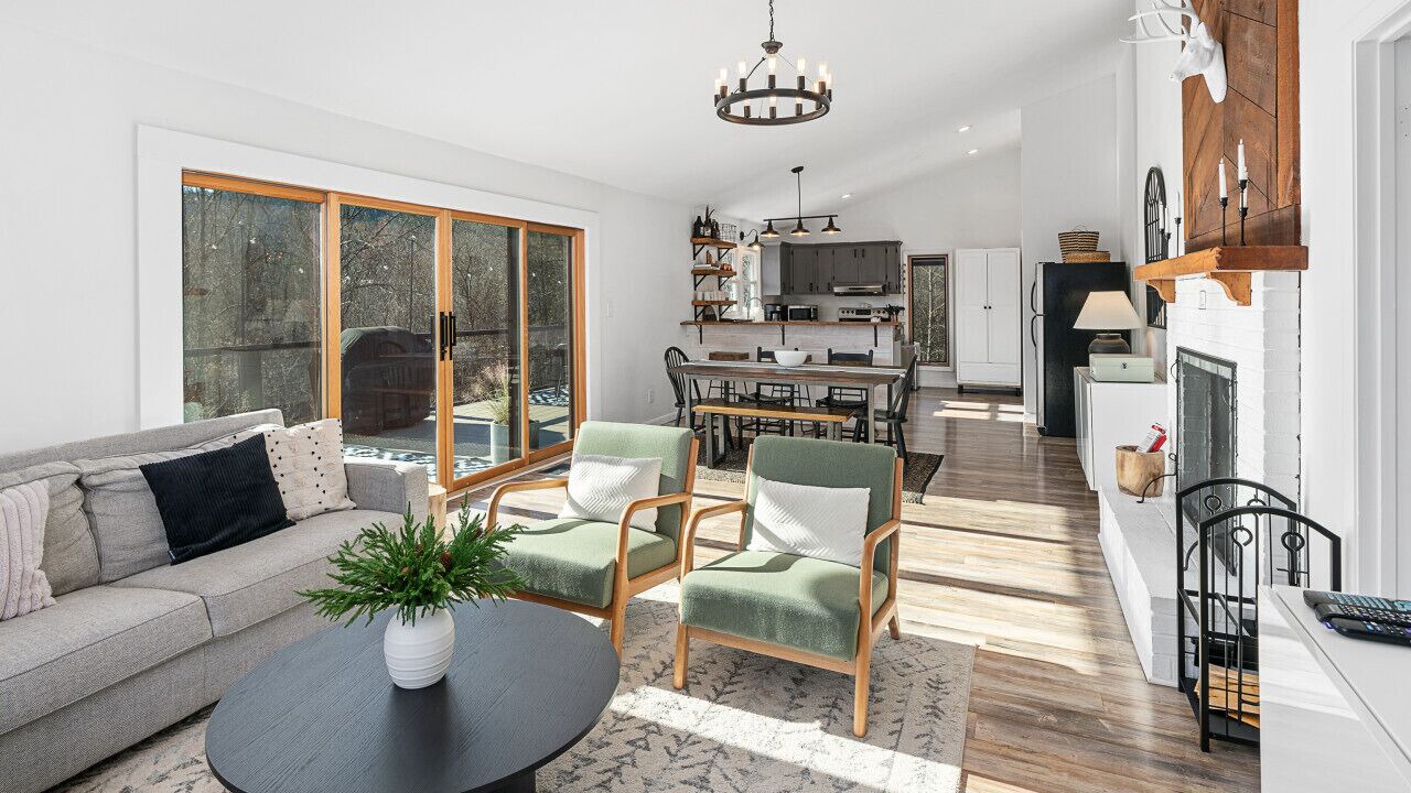Photo of Livingroom in Almond
