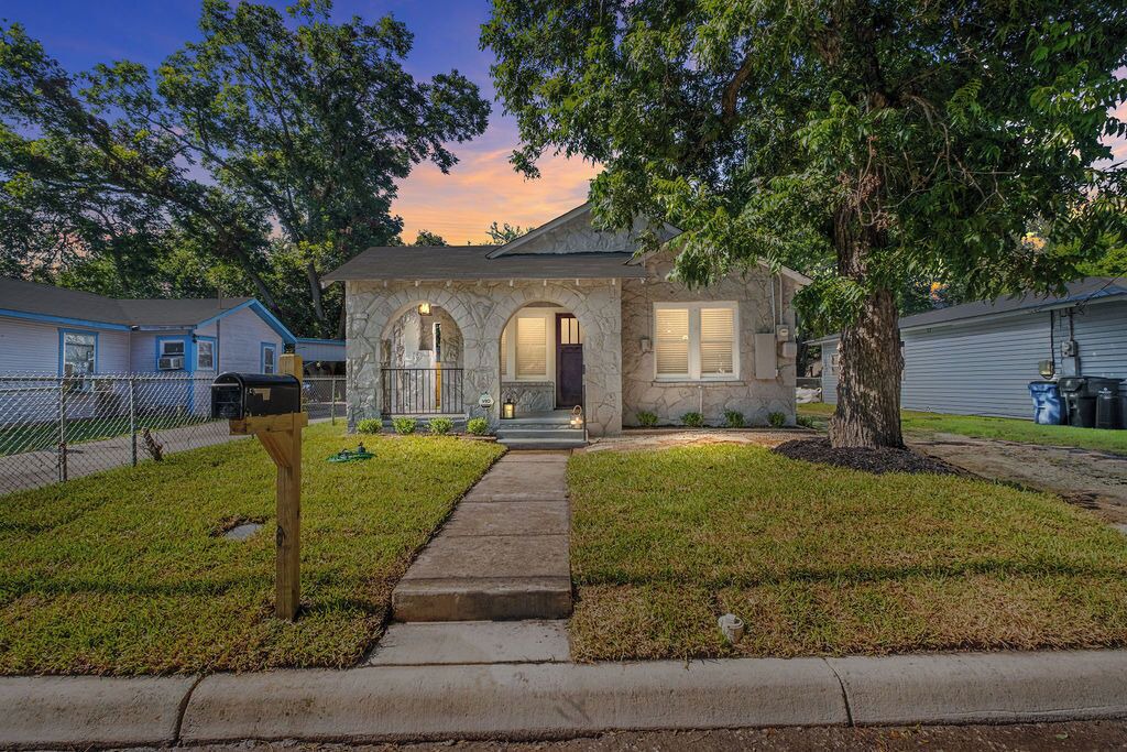 Photo of Outdoor in Seguin