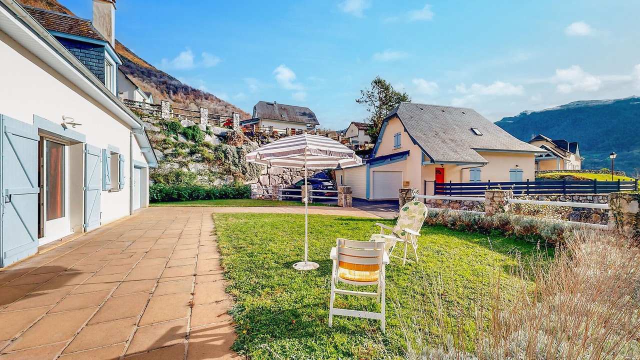 Photo of Others in Louvie-Soubiron