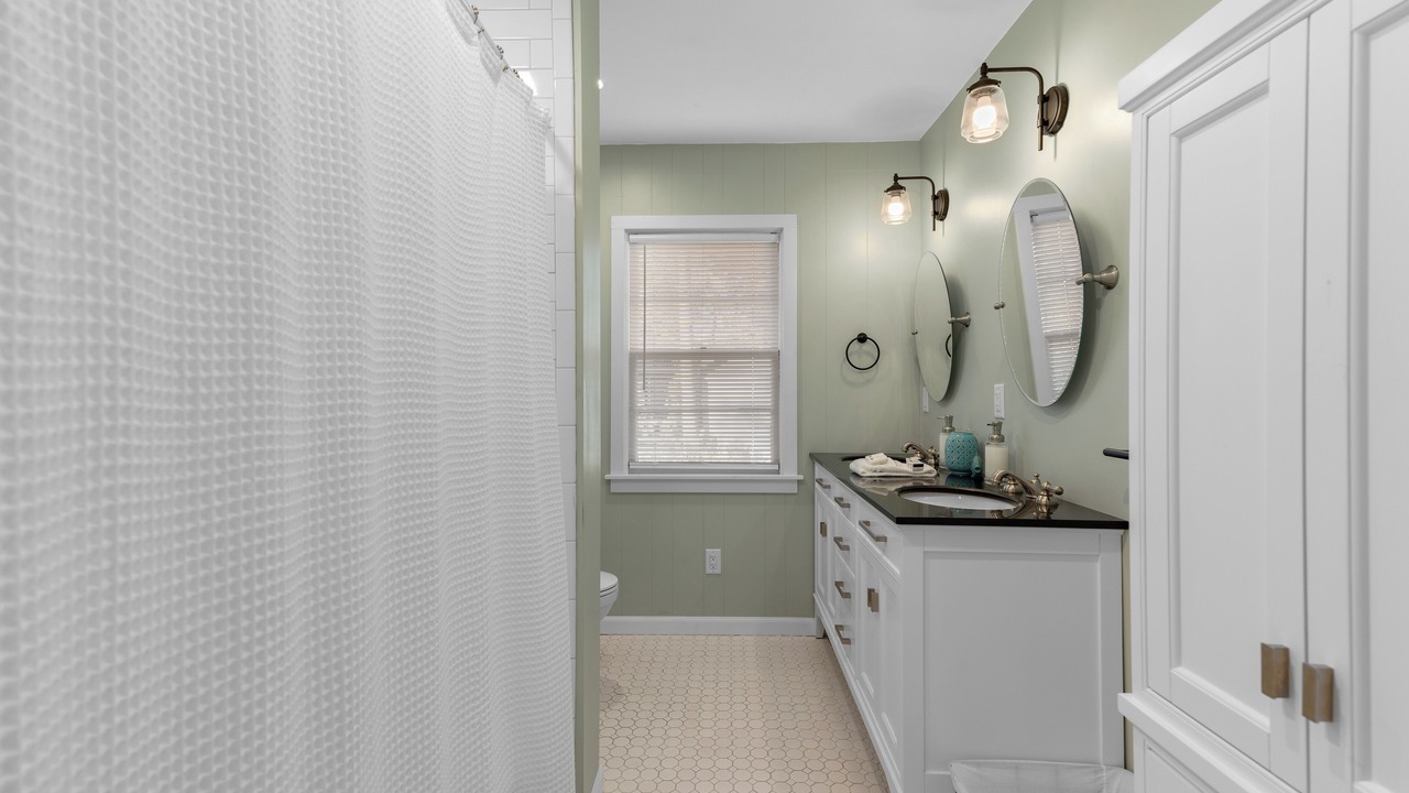 Photo of Bathroom in Mashpee