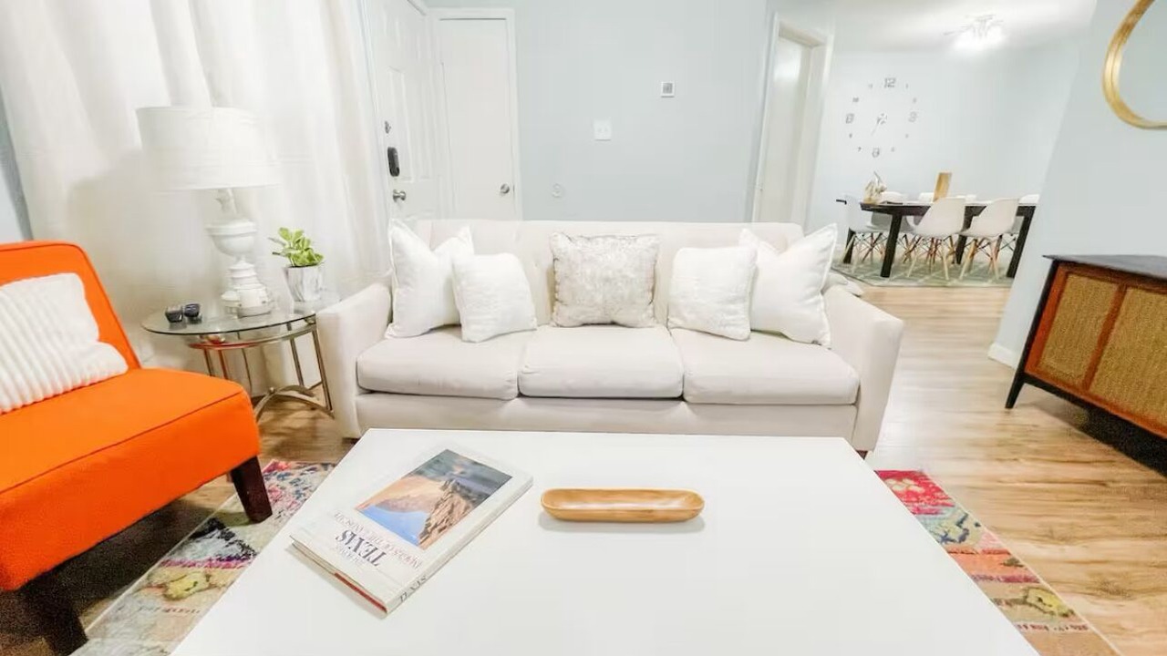 Photo of Livingroom in Woodstone