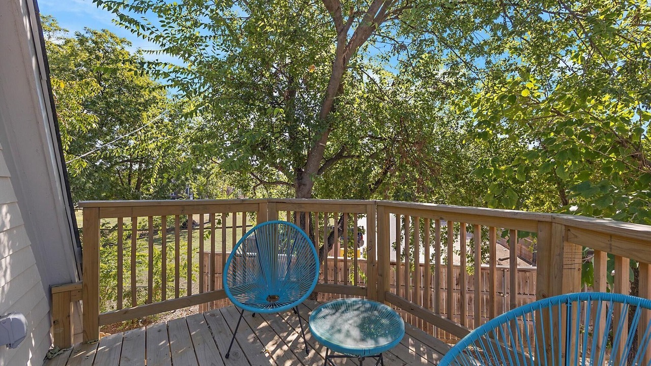 Photo of Outdoor in Knox - Henderson