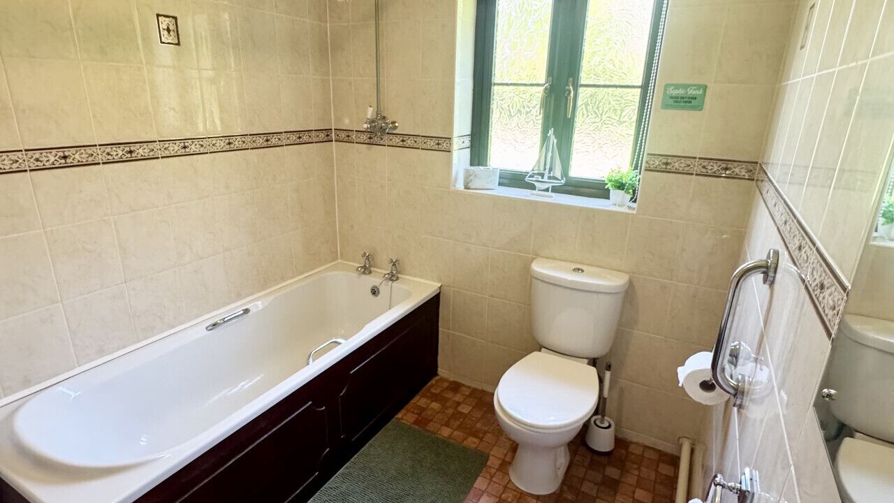 Photo of Bathroom in Repps with Bastwick