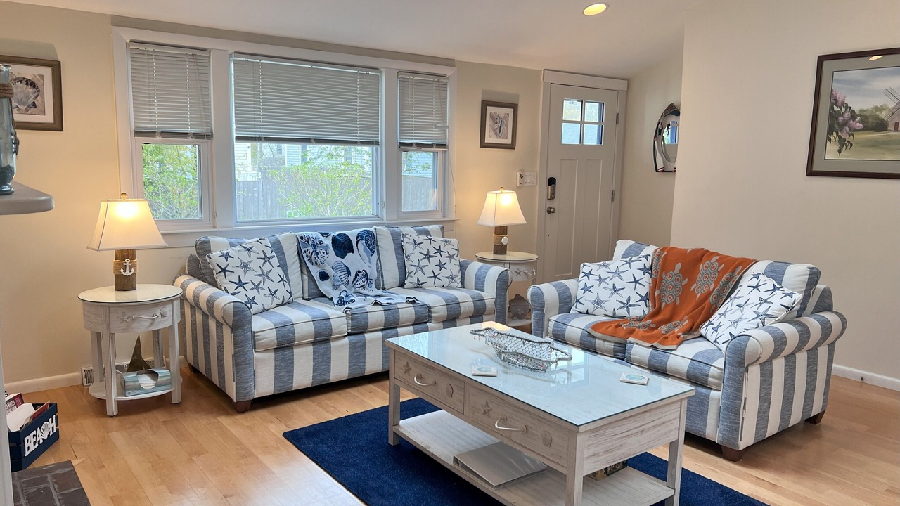 Photo of Livingroom in South Yarmouth