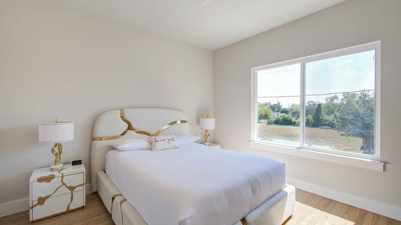 Photo of Bedroom in Northside