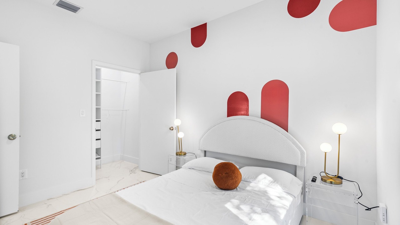 Photo of Bedroom in Riverside Park