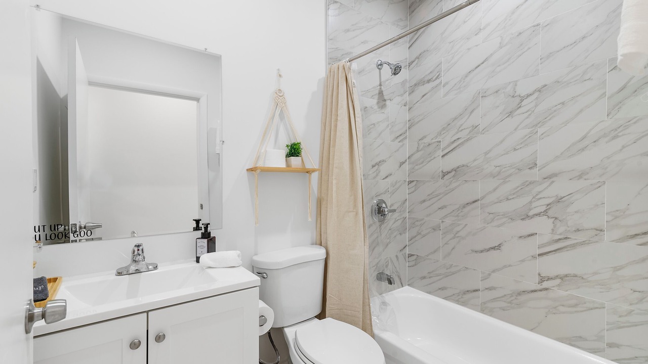 Photo of Bathroom in Riverside Park