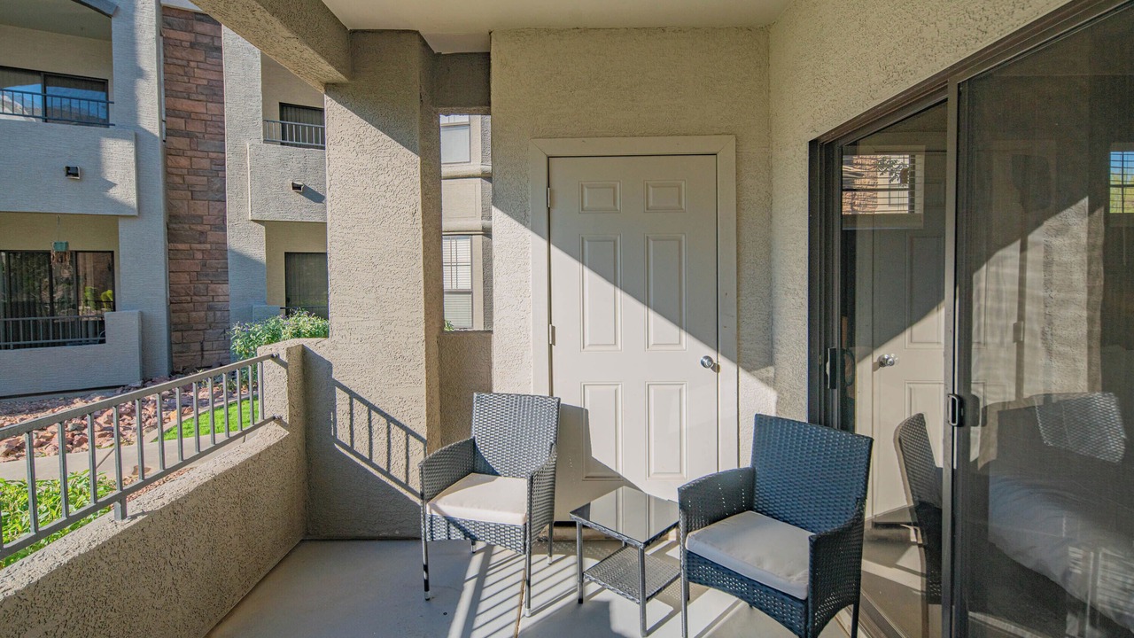 Photo of Patio Balcony in Glendale Sports and Entertainment District