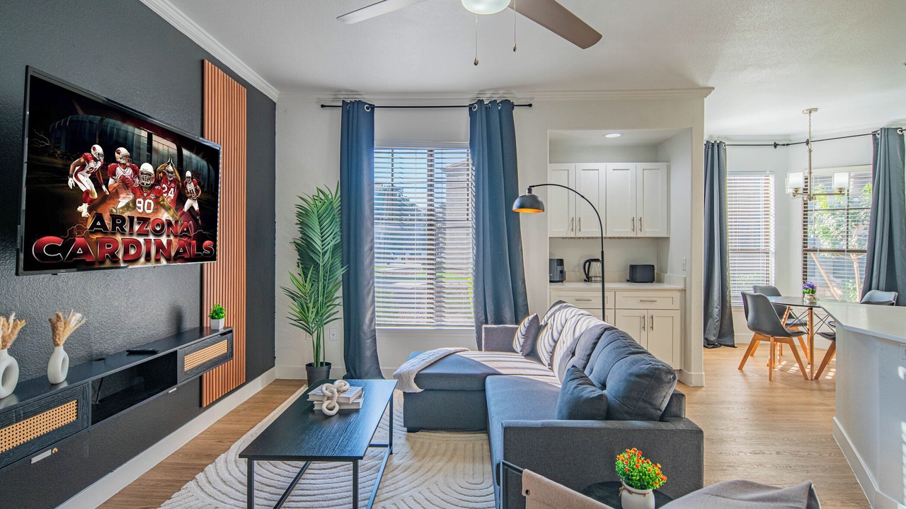 Photo of Livingroom in Glendale Sports and Entertainment District