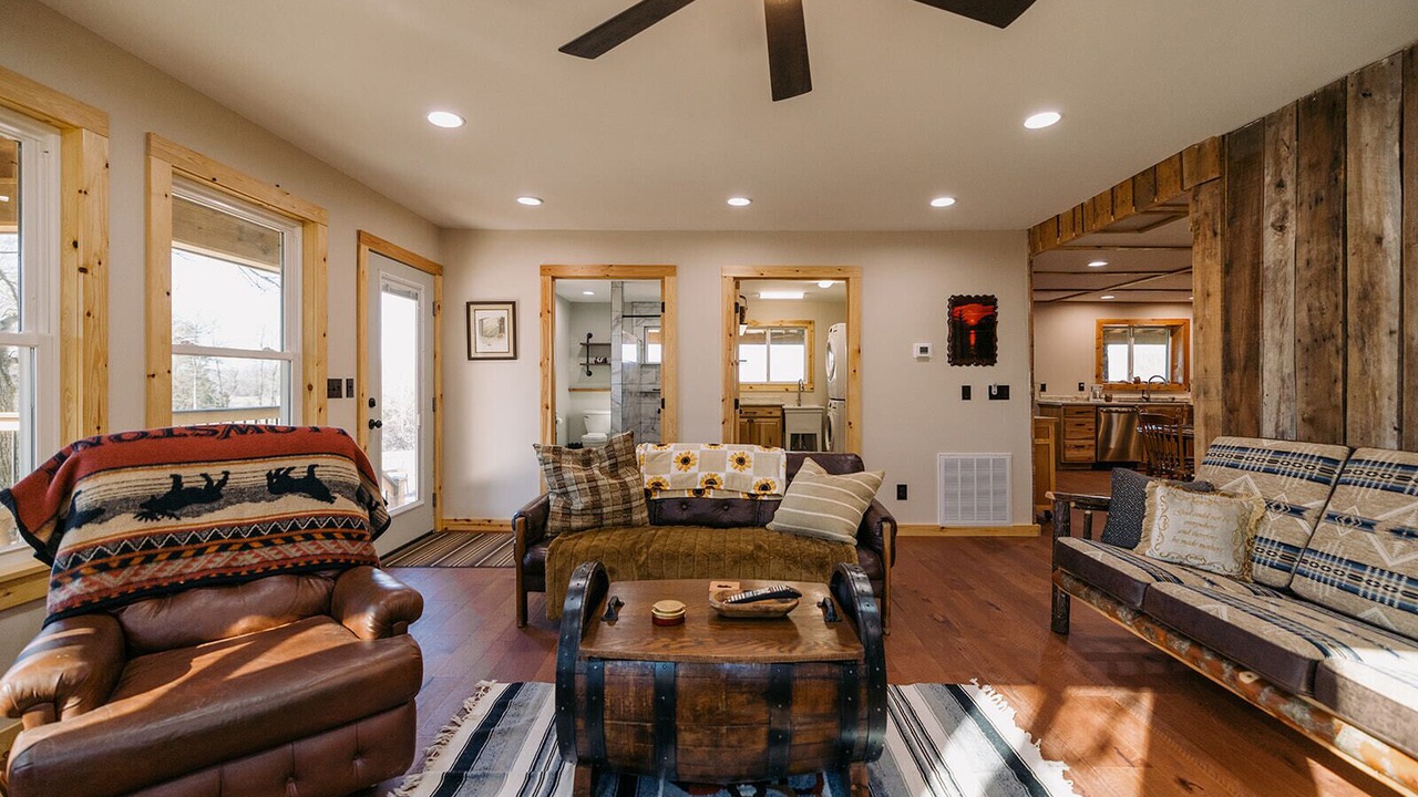 Photo of Livingroom in Mount Vernon