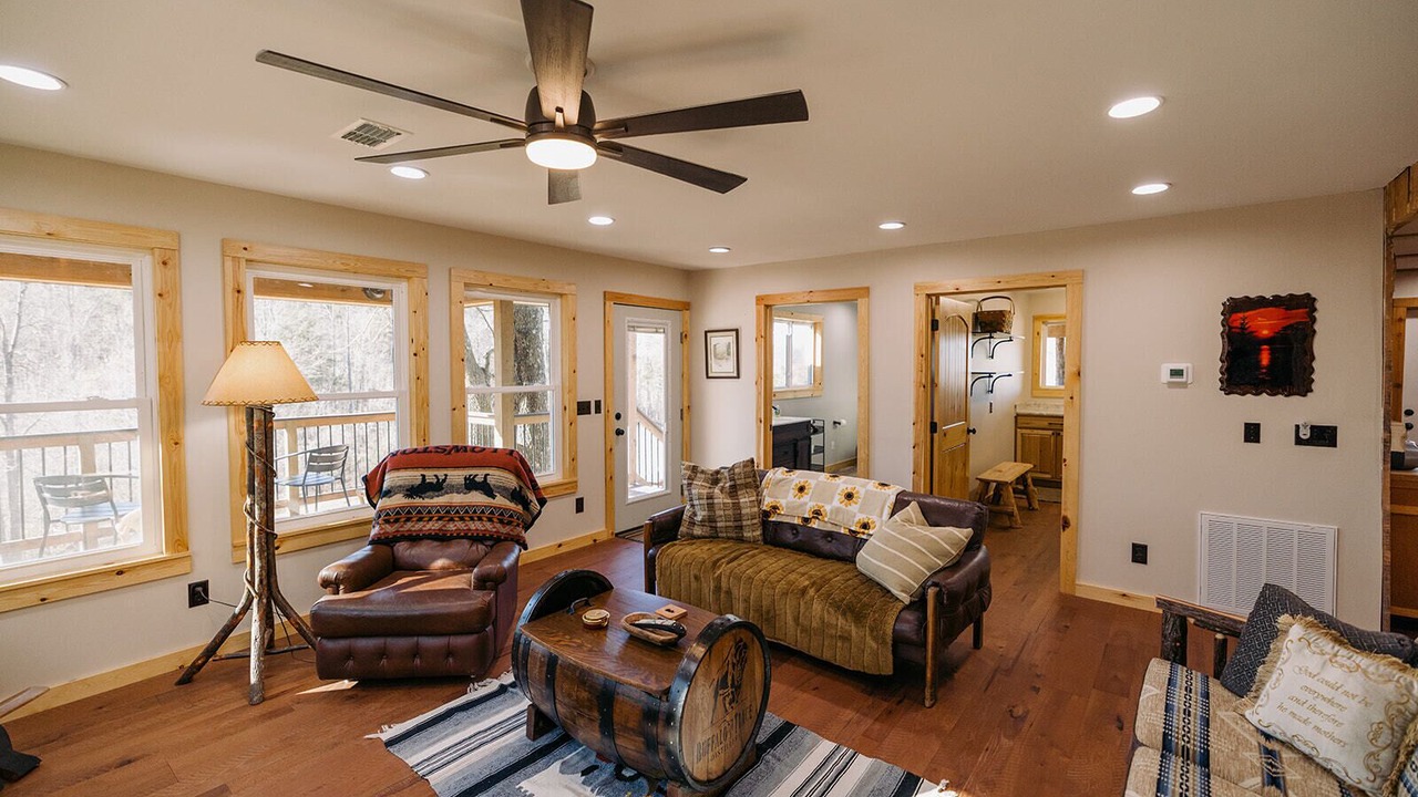 Photo of Livingroom in Mount Vernon