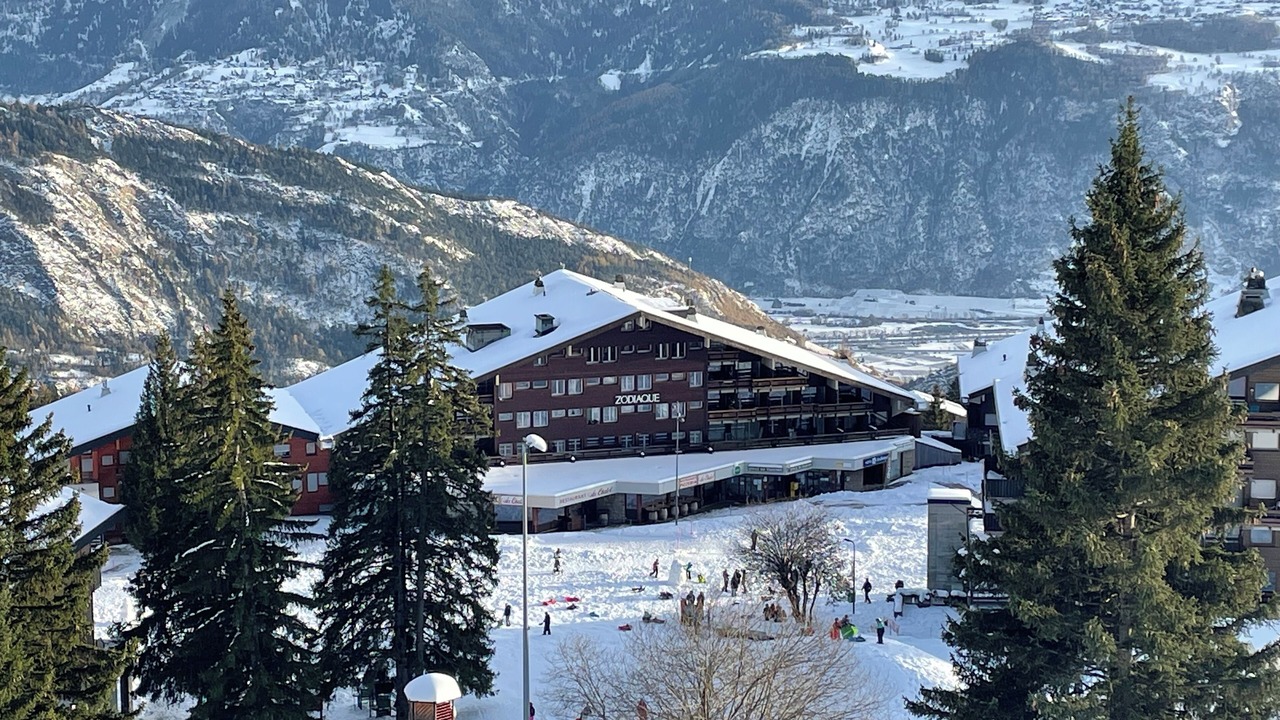 Photo of Others in Anzere