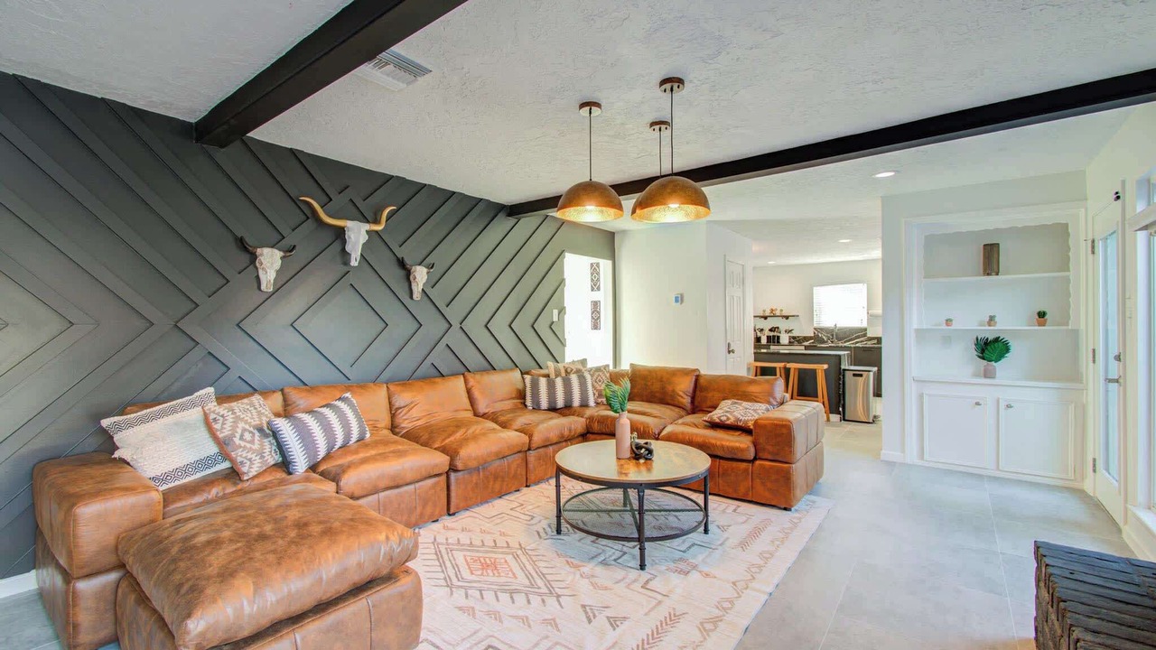 Photo of Livingroom in Spring Shadows