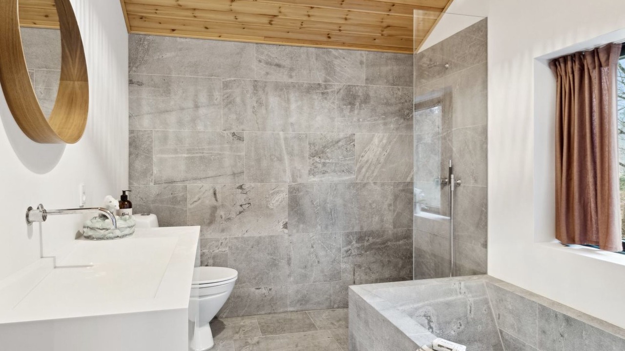 Photo of Bathroom in Hoensinge