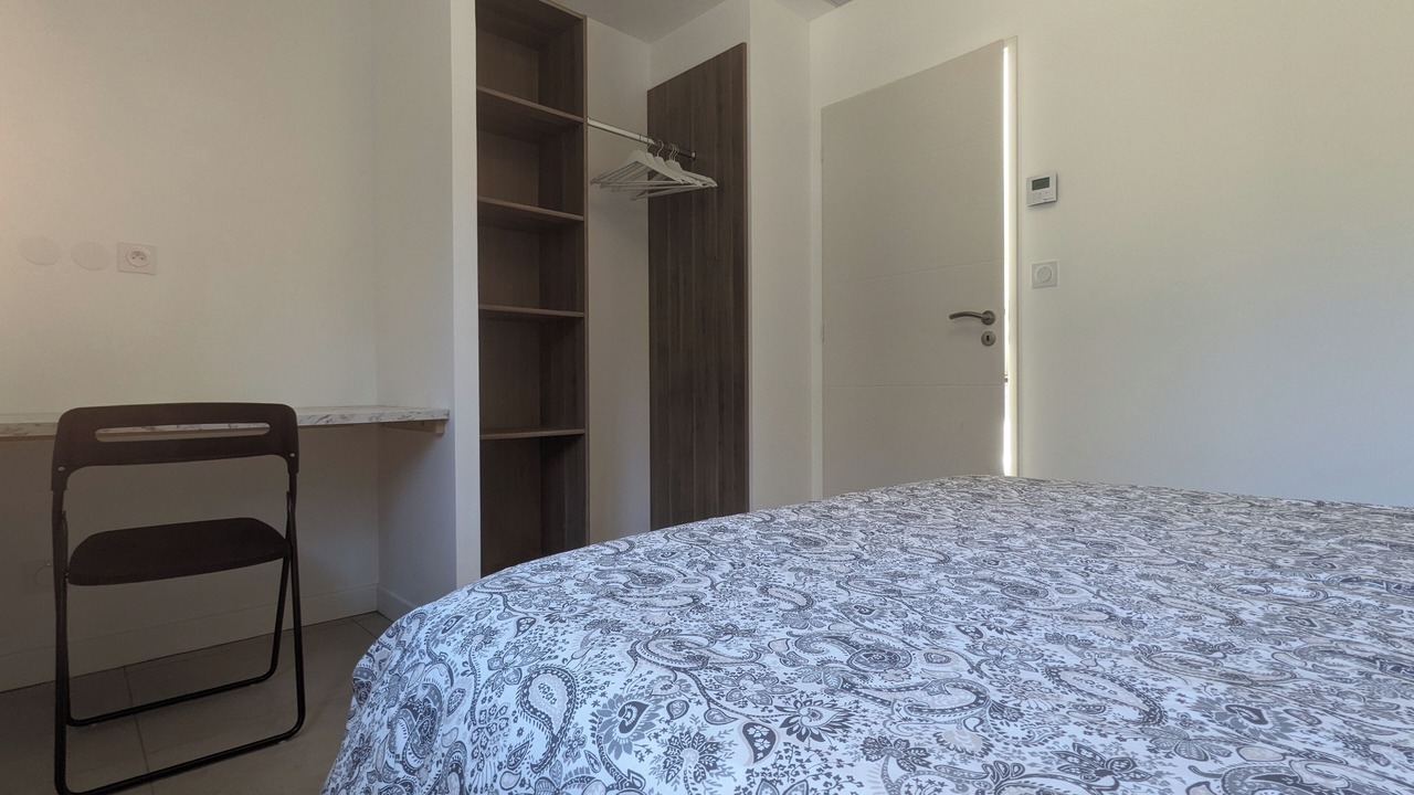 Photo of Bedroom in Villieu-Loyes-Mollon