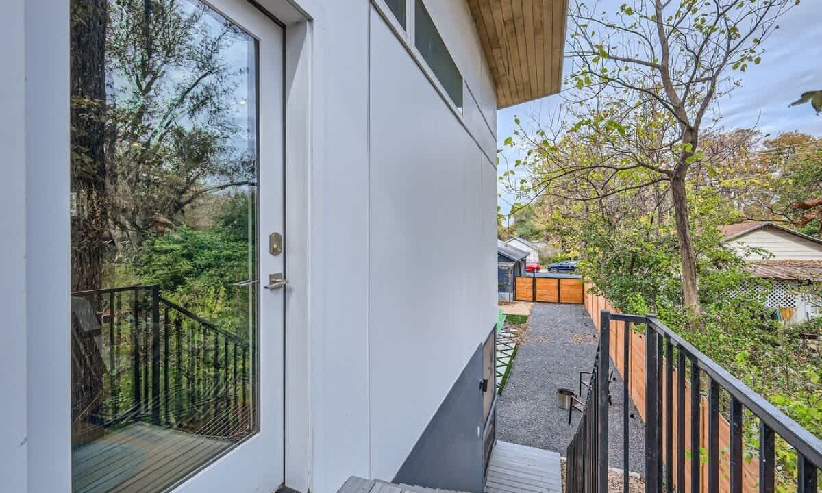 Photo of Outdoor in Holly