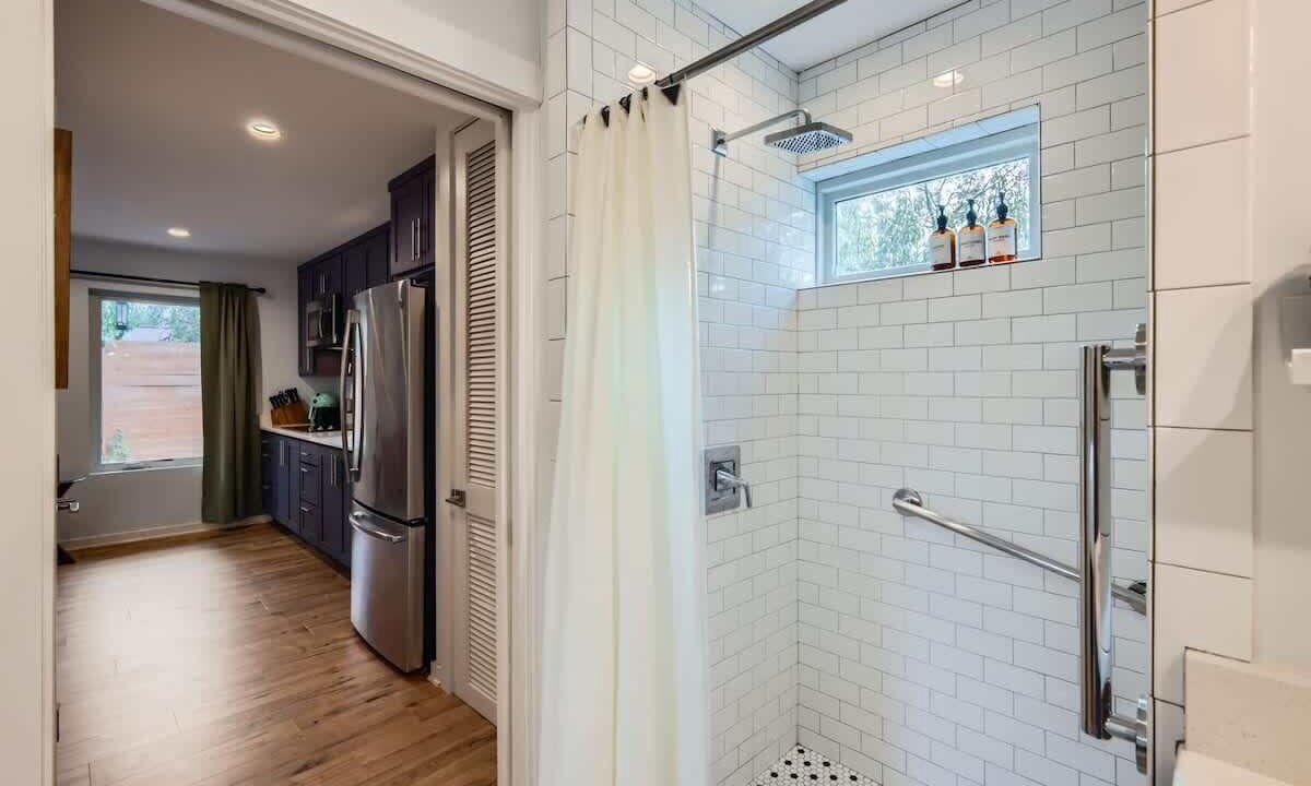 Photo of Bathroom in Holly