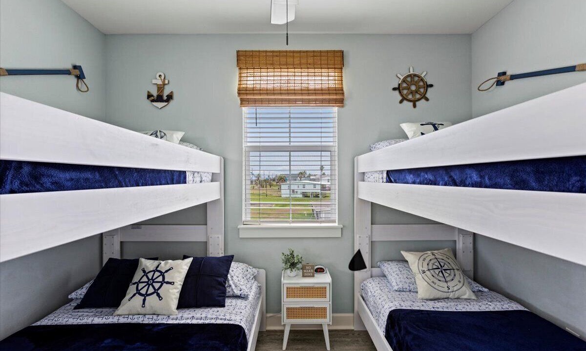 Photo of Bedroom in Surfside Beach