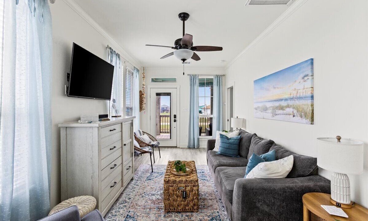 Photo of Livingroom in Surfside Beach