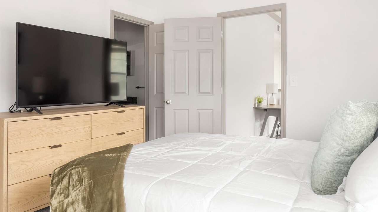 Photo of Bedroom in Piedmont Heights