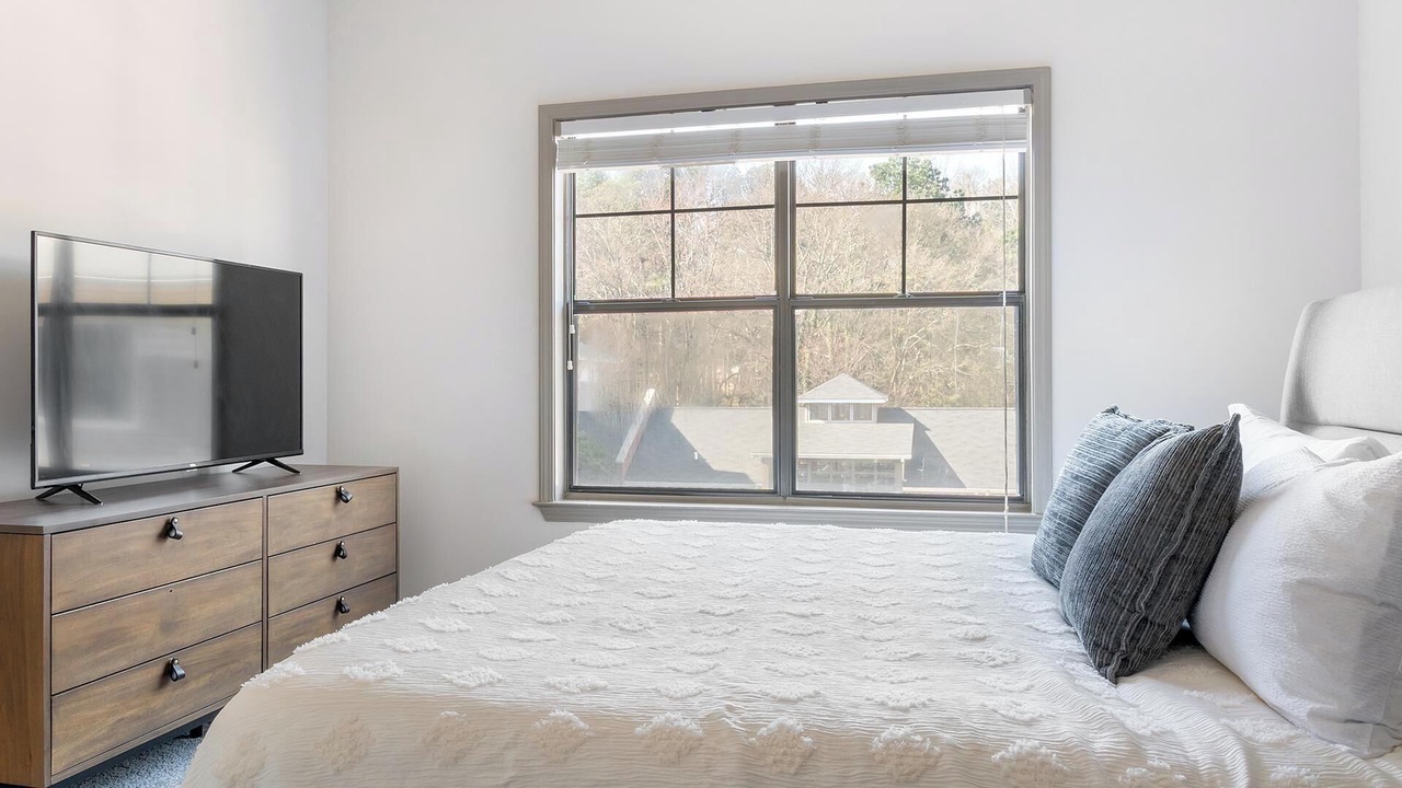 Photo of Bedroom in Piedmont Heights
