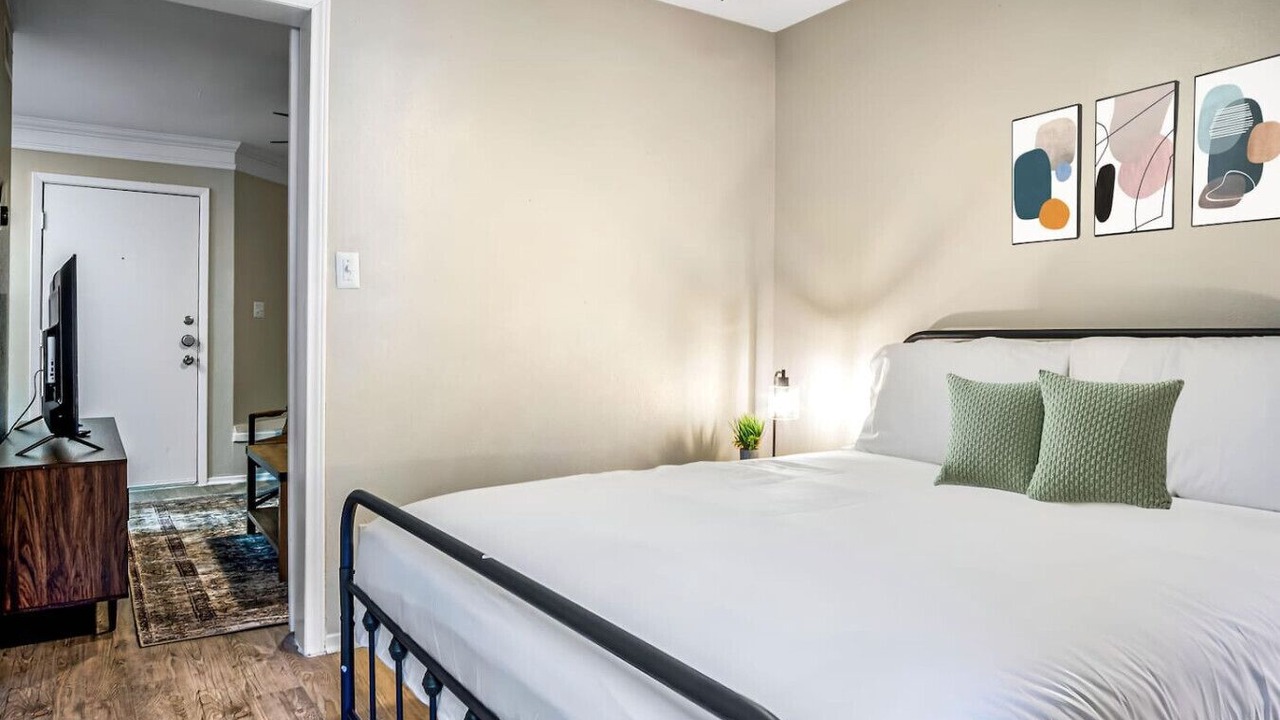Photo of Bedroom in Brentwood