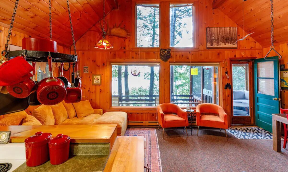 Photo of Livingroom in Grand Marais
