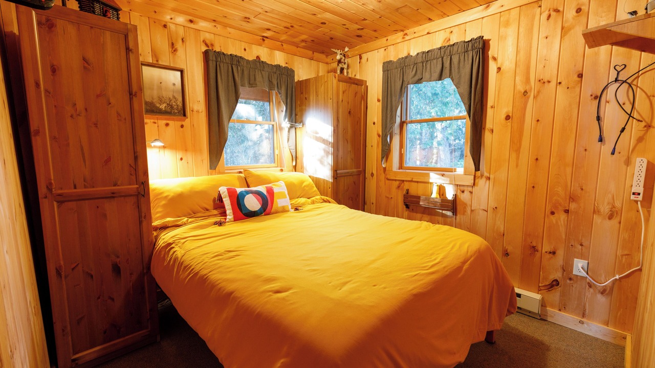 Photo of Bedroom in Grand Marais