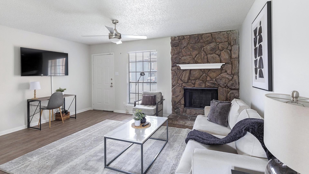 Photo of Livingroom in Denton