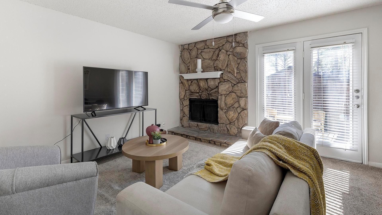 Photo of Livingroom in Denton
