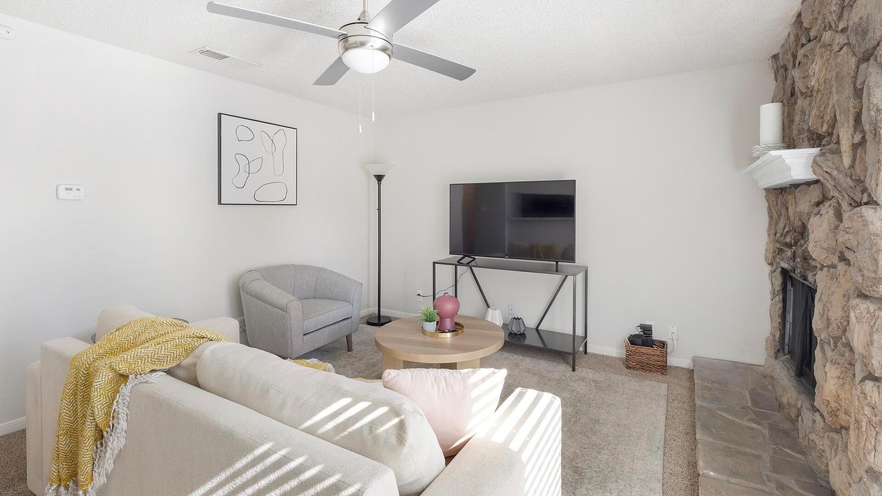 Photo of Livingroom in Denton