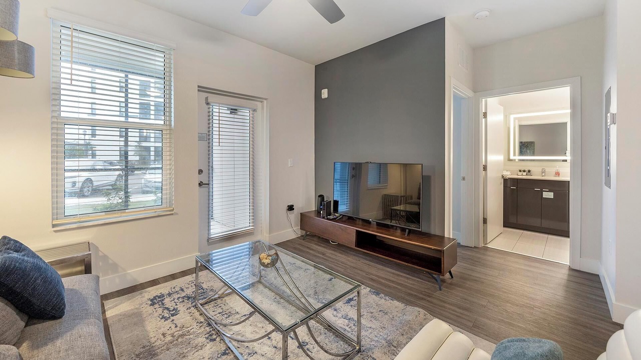 Photo of Livingroom in Port Tampa City