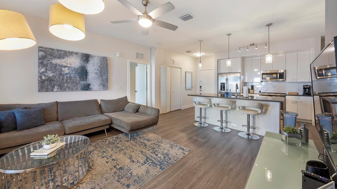 Photo of Livingroom in Port Tampa City