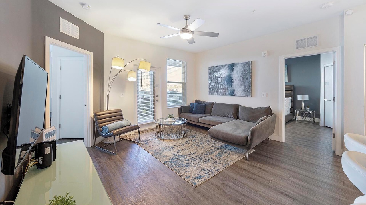 Photo of Livingroom in Port Tampa City