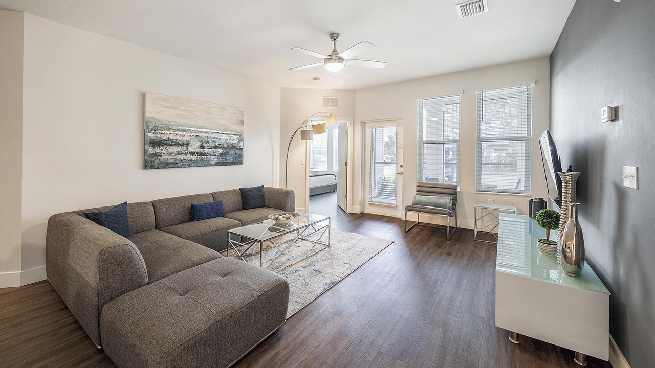 Photo of Livingroom in Port Tampa City