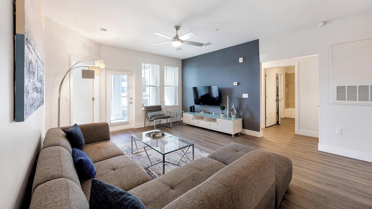 Photo of Livingroom in Port Tampa City