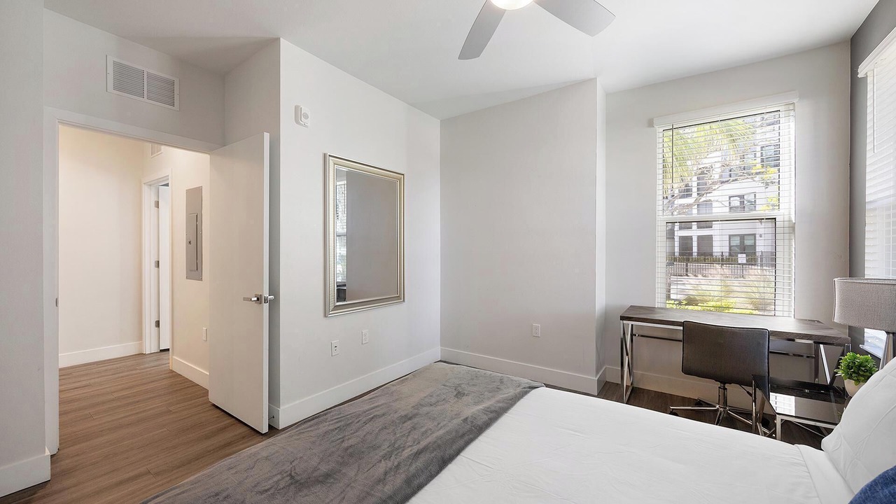 Photo of Bedroom in Port Tampa City