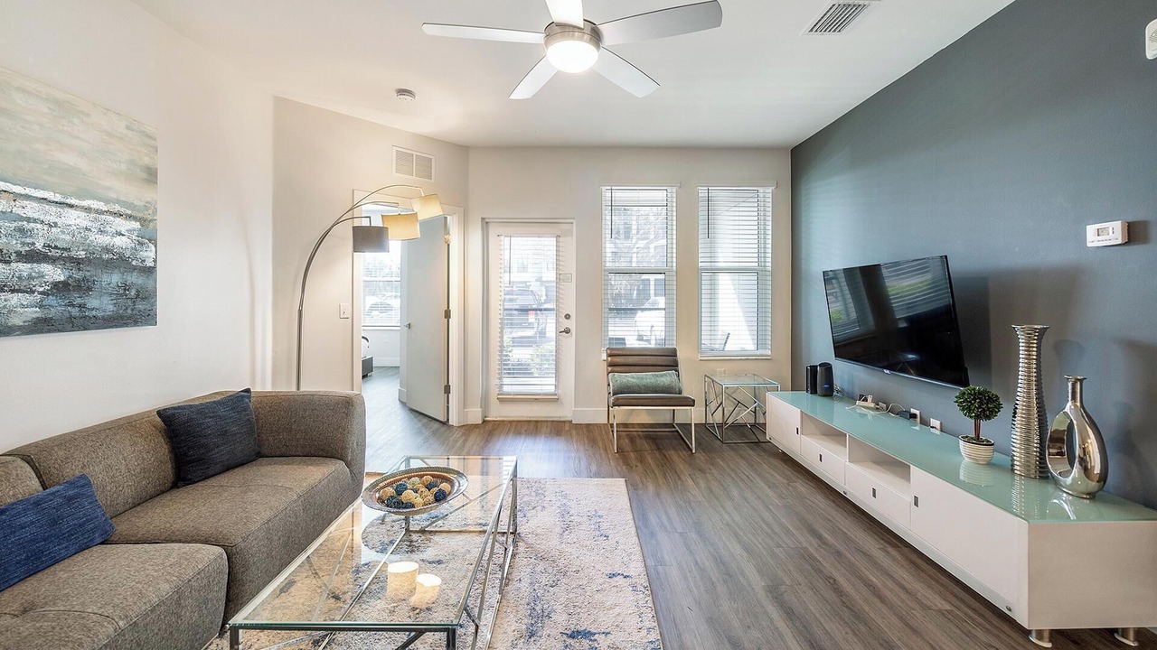 Photo of Livingroom in Port Tampa City